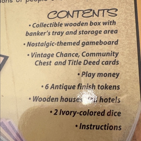 Hasbro Monopoly Vintage Game - Brown and Green - Picture 4 of 4